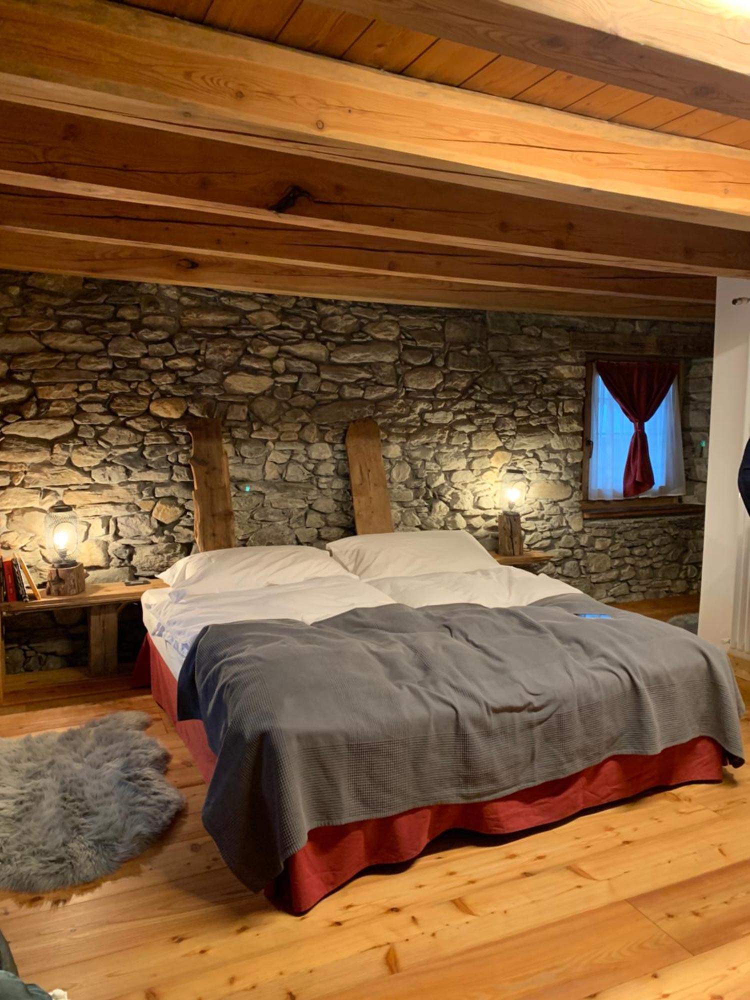 Bed and Breakfast Nuit a Pleiney à Saint-Rhemy-En-Bosses Extérieur photo