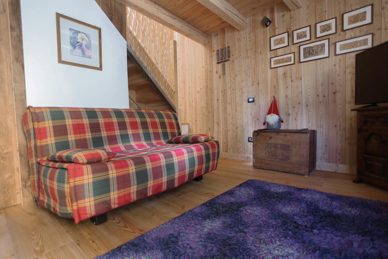 Bed and Breakfast Nuit a Pleiney à Saint-Rhemy-En-Bosses Extérieur photo